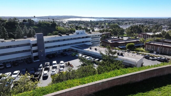 Building Photo - Freshly remodeled, 4 bedroom 2 bath house ...