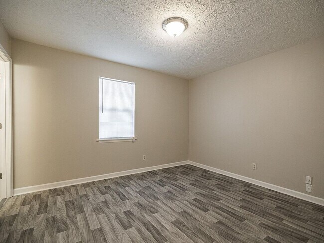 Building Photo - 151 Massey Ln