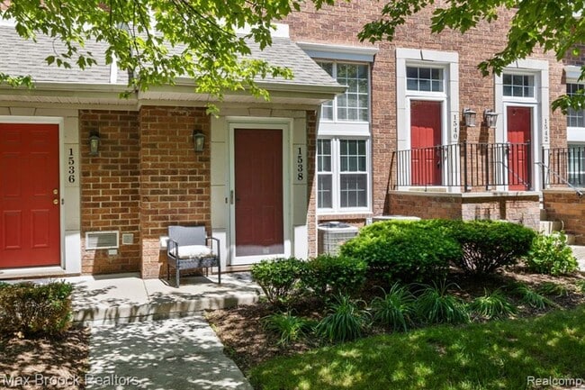 Building Photo - 1538 Maryland Club Dr
