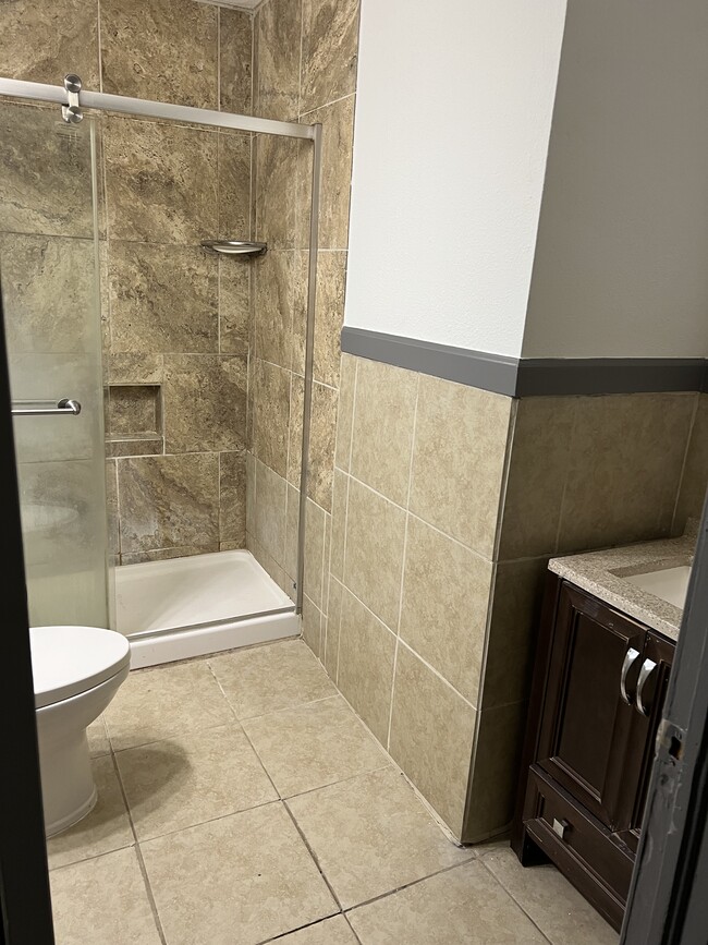 Building Photo - 2446 Balis Dr