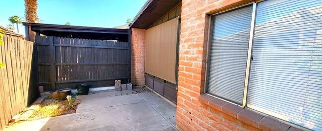 Building Photo - LOVELY CENTRAL PHOENIX TOWNHOME READY TO RENT!!!