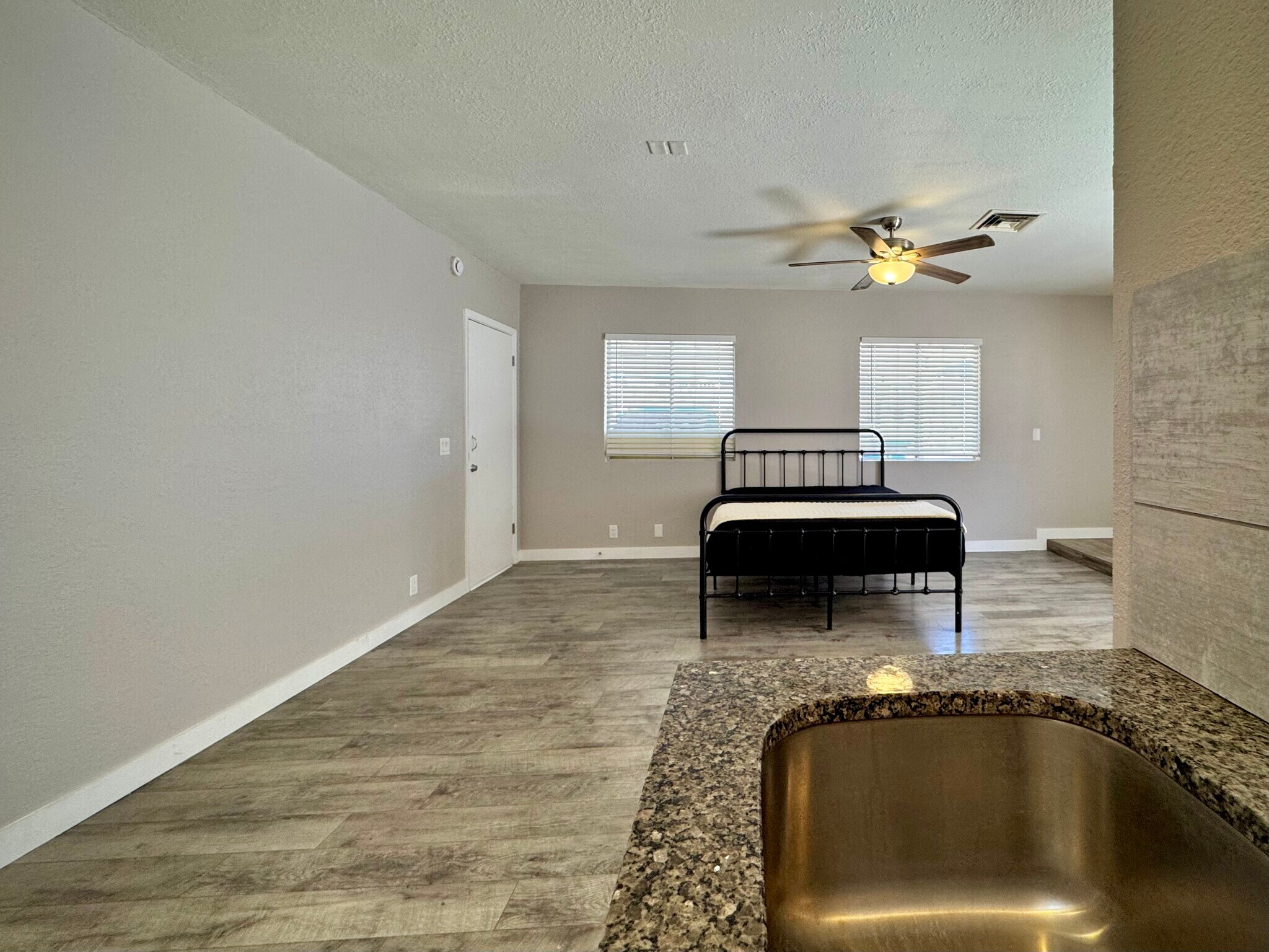 Building Photo - 3767 Kicking Horse Dr