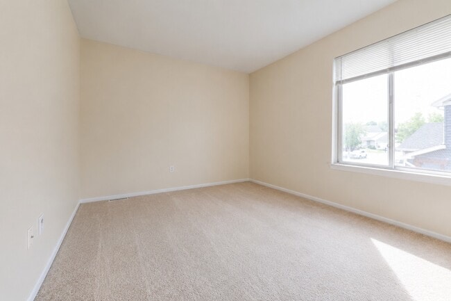 Building Photo - 21258 Cascade Ct