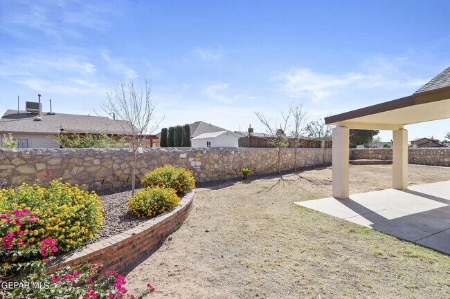 Building Photo - 12448 Tierra Madre Rd