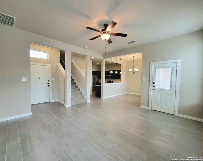 Building Photo - 2251 Avery Village