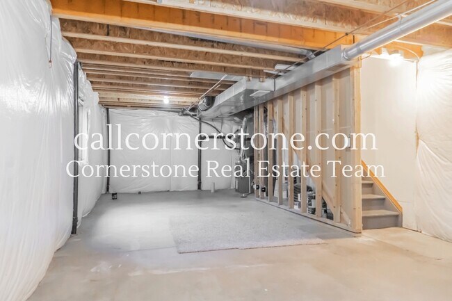 Building Photo - 5312 Luster Dr