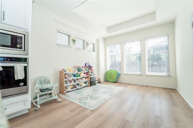 Building Photo - 20813 Carries Ranch Rd