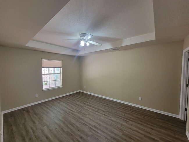 Building Photo - 42 Charlestowne Dr