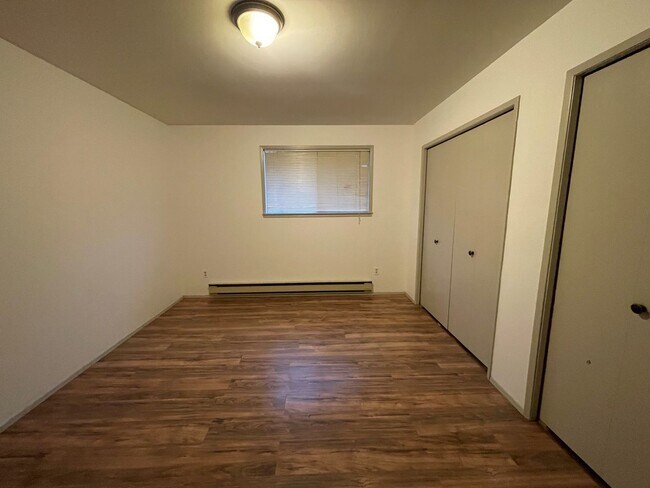 Building Photo - Now renting 2 bedroom Duplex  half-off the first month of rent