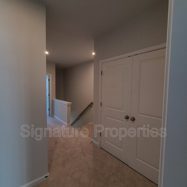 Building Photo - 9278 Magellan Pky
