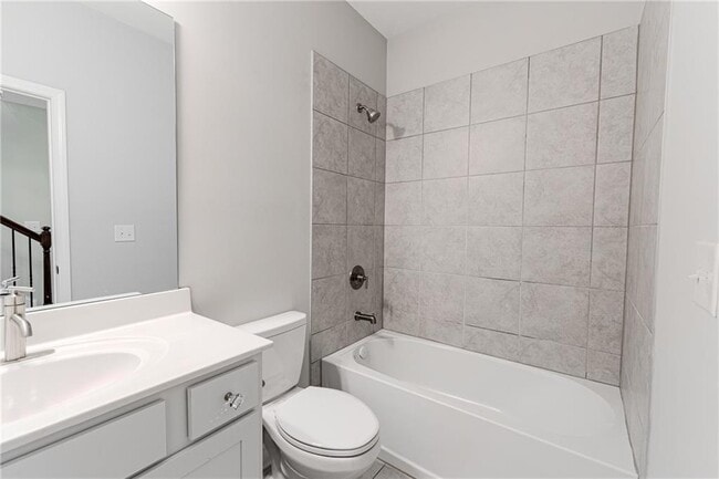 Building Photo - 3634 Via Nuova Ln