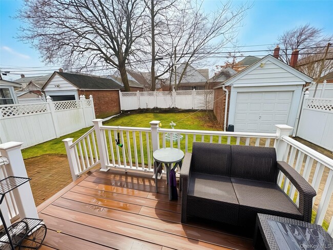 Building Photo - 58-36 Bell Blvd