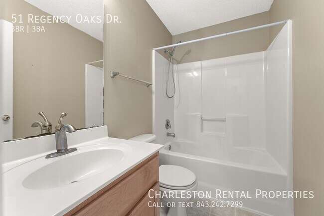 Building Photo - 51 Regency Oaks Dr