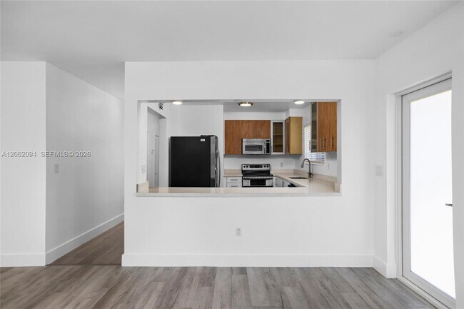 Building Photo - 14120 NW 2nd Ave