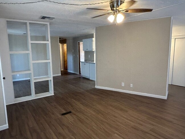 Building Photo - Long Term 2 bedroom in Sun Lakes