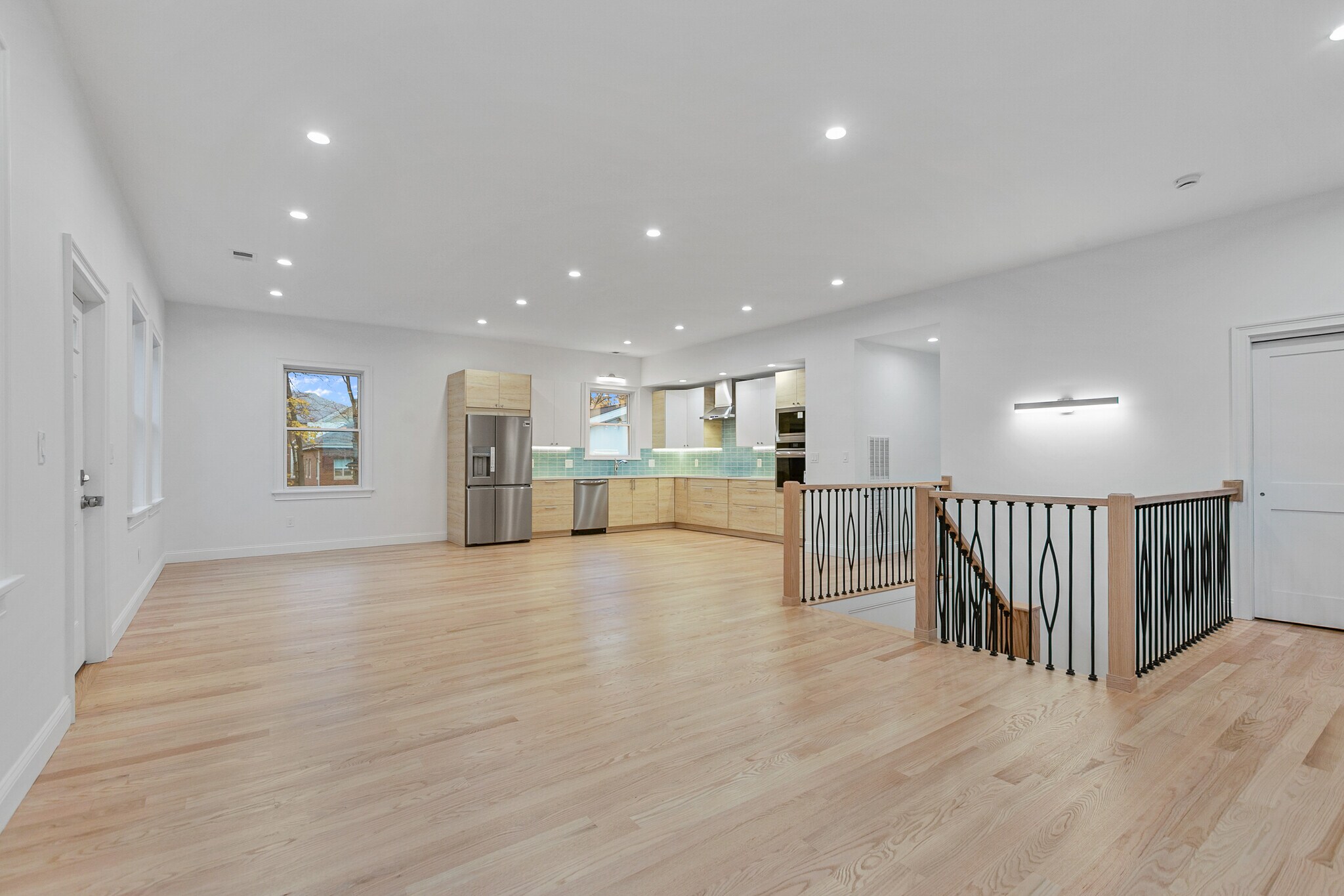 Building Photo - 14 Newell Rd