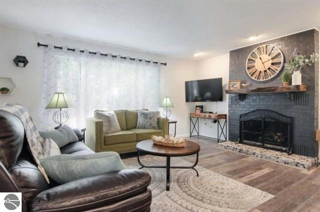 Building Photo - 4019 Williamsburg Rd