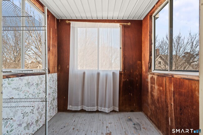 Building Photo - 811 East St