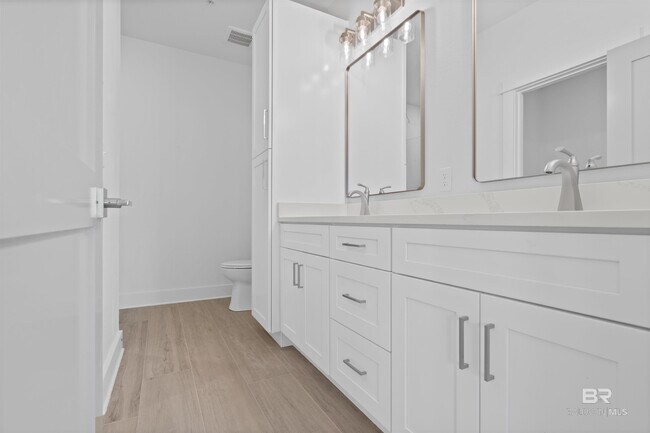 Building Photo - 501 Cotton Creek Dr