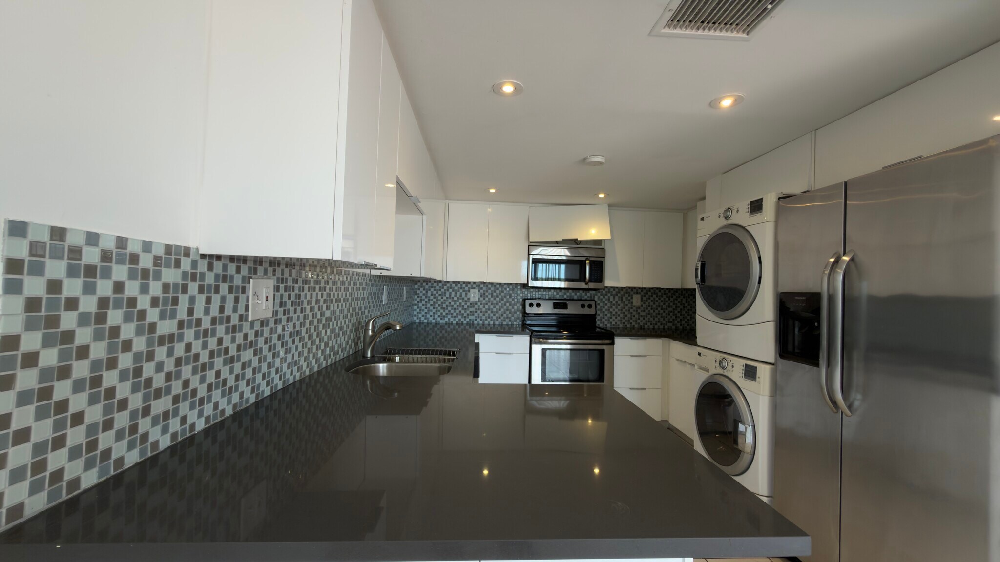 Building Photo - 341 NW 109th Ave