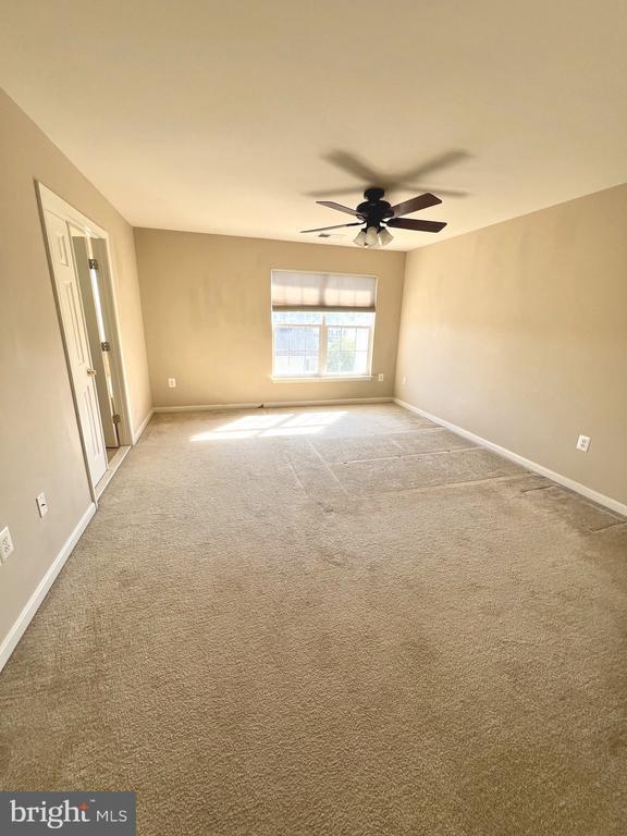 Building Photo - 194 Oxbow Dr