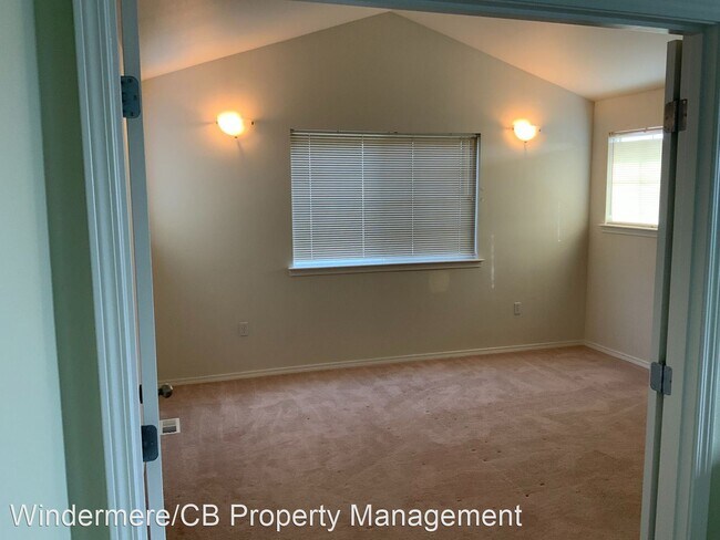 Building Photo - 3 br, 3 bath House - 89 1st Circle