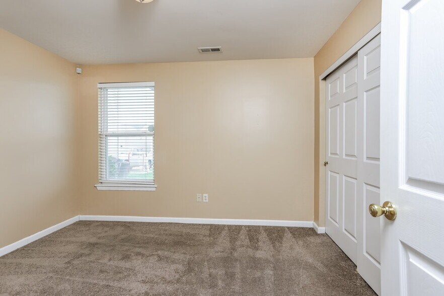 Building Photo - 526 Copper Meadows Ln