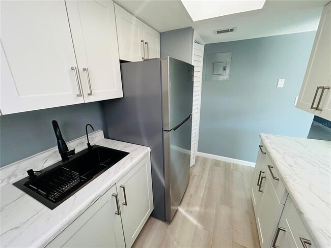 Building Photo - 2785 L B McLeod Rd