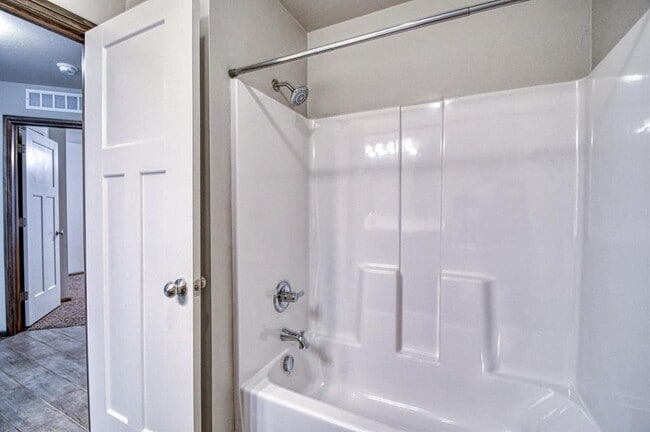 Building Photo - 432 Pergola St