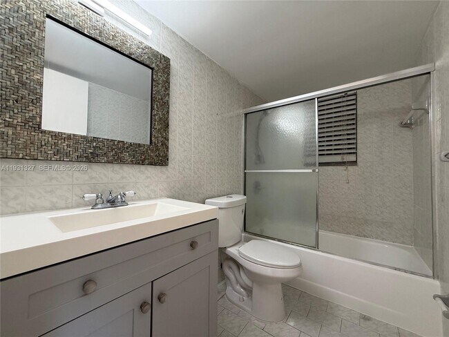 Building Photo - 1337 NW 1st St