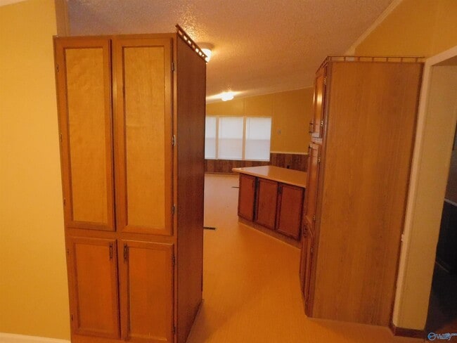 Building Photo - 498 Berry Hollow Rd