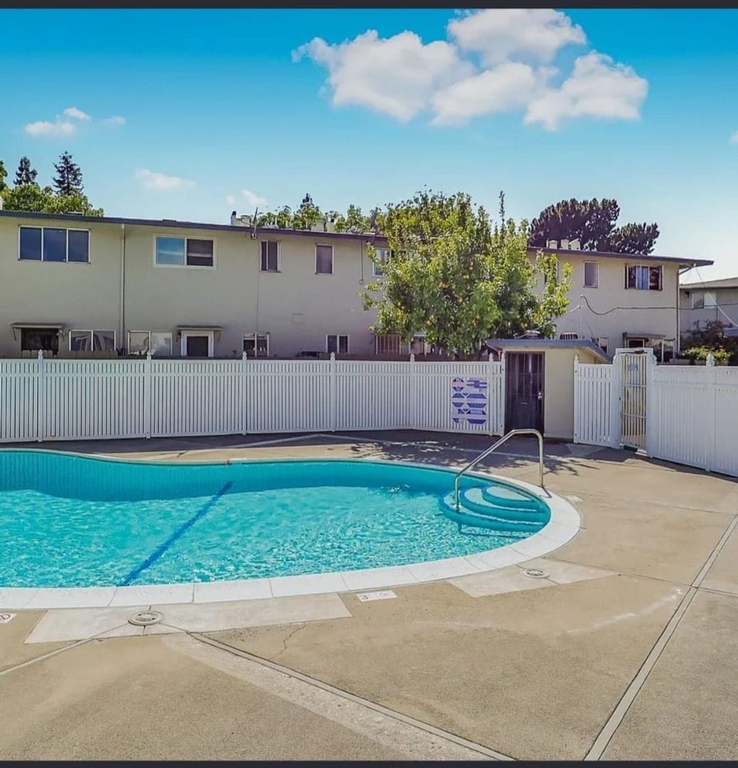 Building Photo - 407 Craven Ct