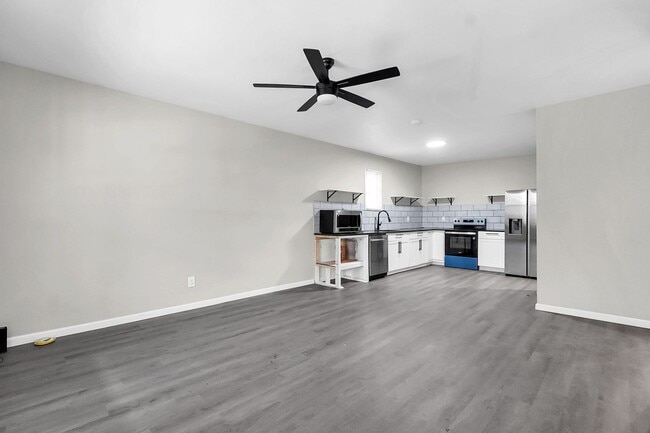 Building Photo - 601 Southwood Ave