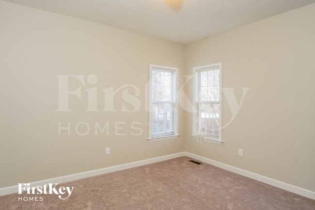 Building Photo - 3665 Oak Chase Dr