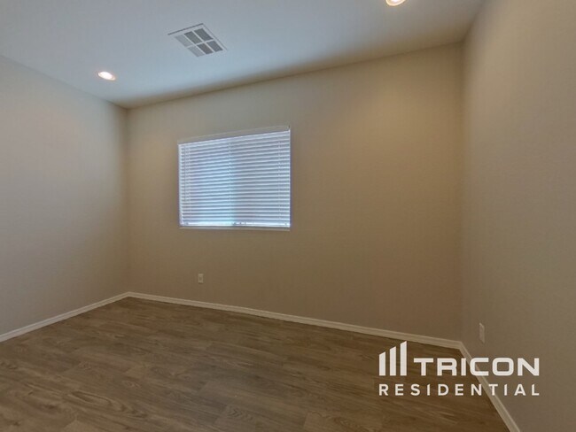 Building Photo - 41272 W Laramie Rd