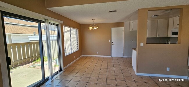 Building Photo - Orcutt Single Story Knollwood Terrace Condo with Attached One Car Garage