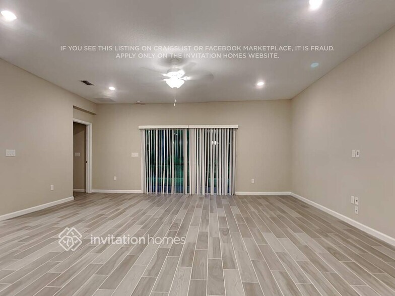 Building Photo - 9920 Lemon Grass Ln