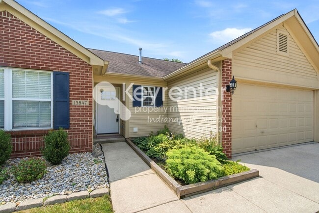 Building Photo - Beautiful Home in Fishers