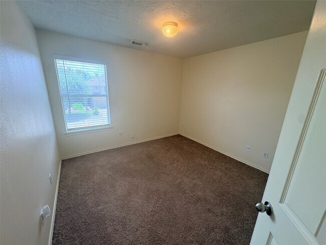 Building Photo - 14403 Fairbuff Ln