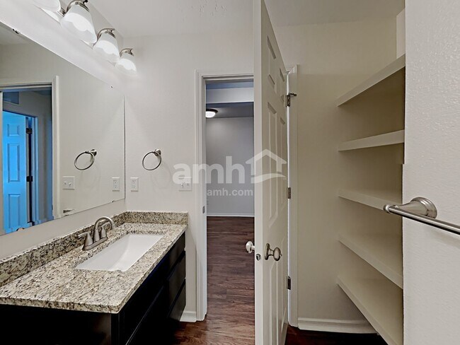 Building Photo - 12906 Marna St