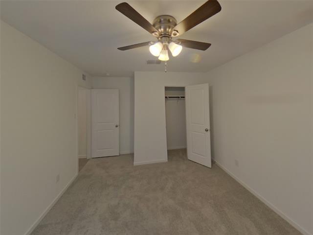 Building Photo - 811 Ponderosa Ln