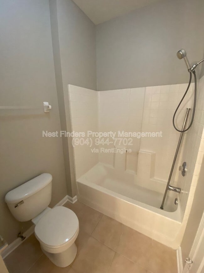 Building Photo - 7990 Baymeadows Rd E