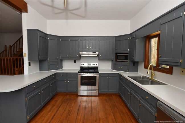 Building Photo - 45 Lookout Point