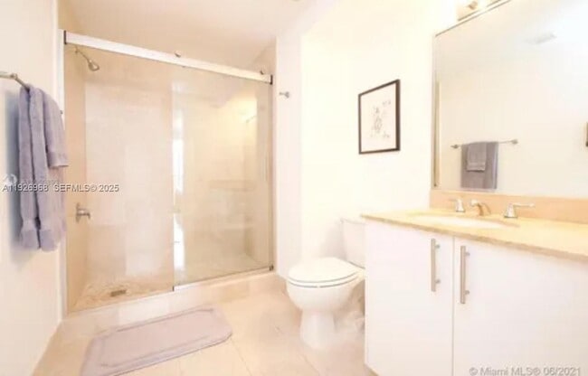 Building Photo - 2701 SW 3rd Ave