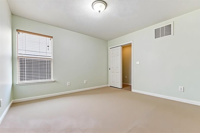 Building Photo - 6305 Thurgood Ave