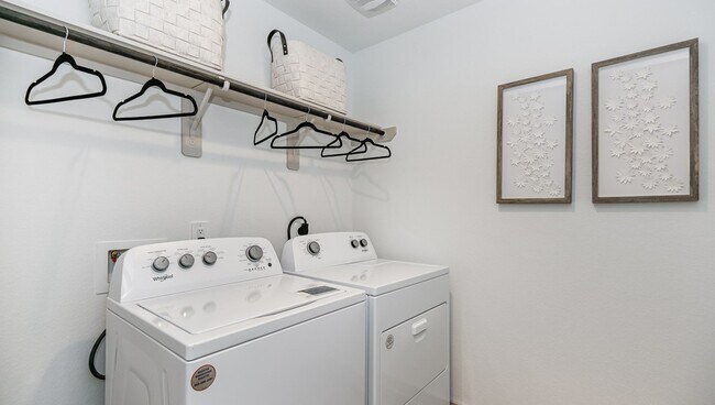 Building Photo - 7918 Murciana Dr