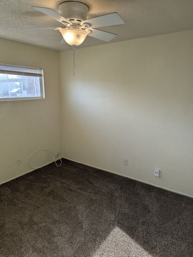 Interior Photo - 034-220-226 STINE RD
