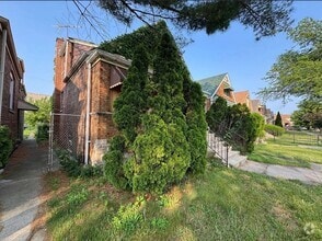 Building Photo - 8371 S Baltimore Ave