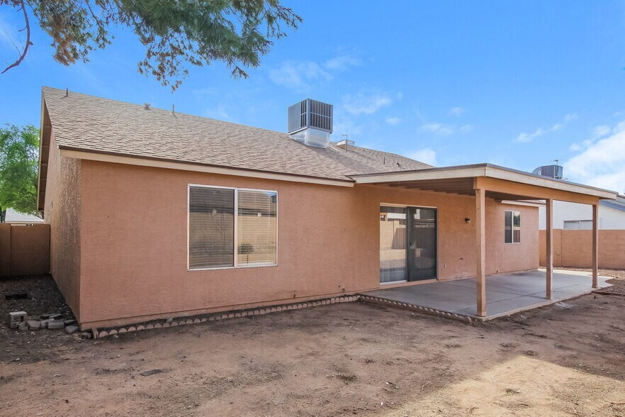 Building Photo - 8720 W Tuckey Ln