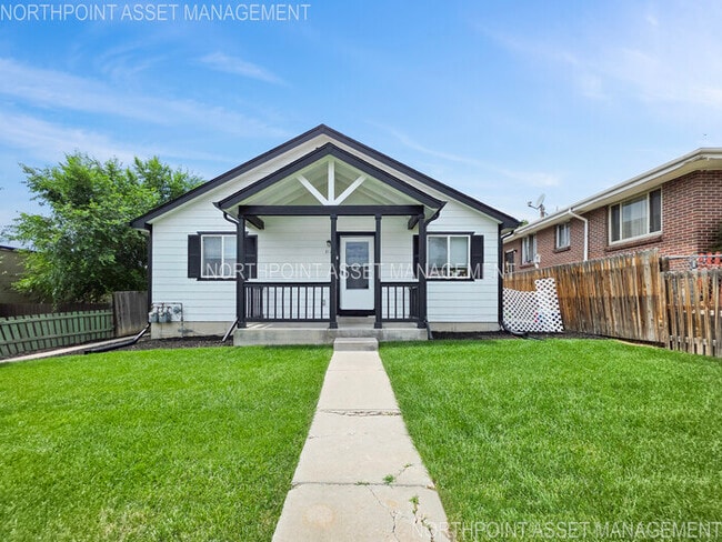 Primary Photo - Charming 3 beds 2 baths in Denver!